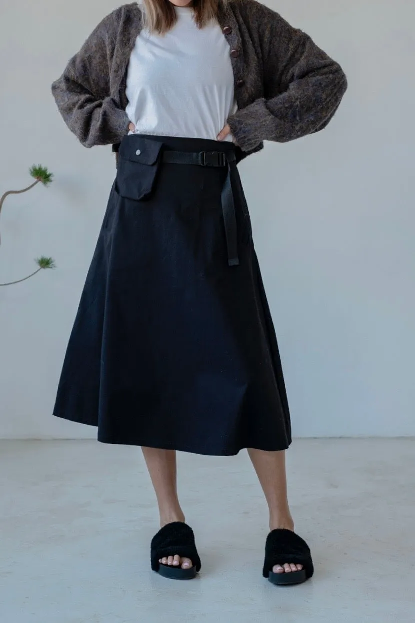 ( BLACK / BEIGE ) BELT BAG MIDI A LINE SKIRT *LAST ONE*