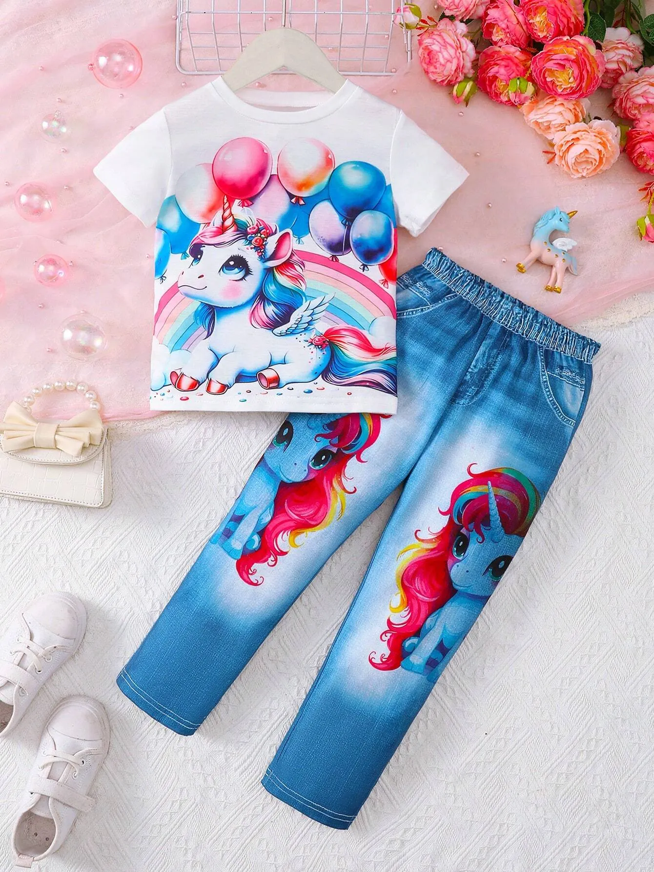 2pcs Girls' Fashionable Casual 'Balloons & Unicorn Pattern' Printed Short Sleeve T-Shirt   Denim-Like Casual Pants Summer Outfit