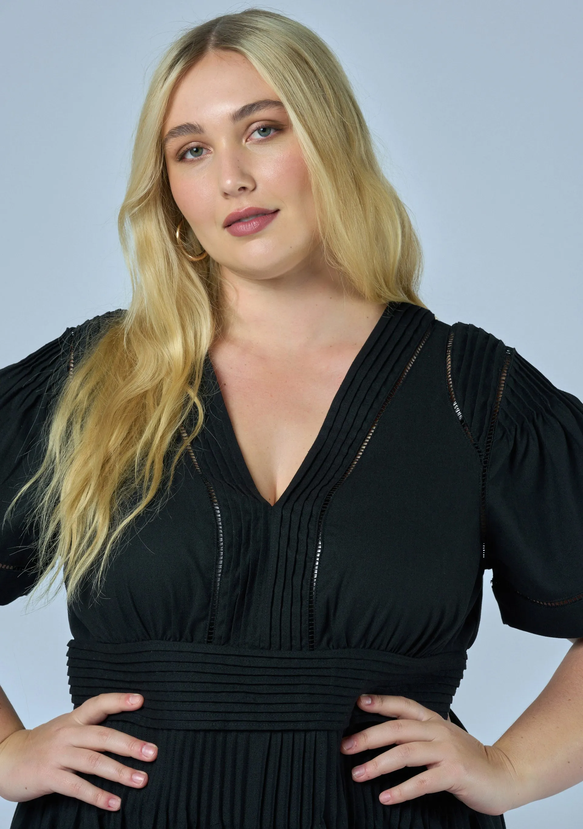 Abby Linen Maxi Dress