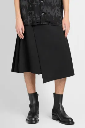 ALEXANDER MCQUEEN MAN BLACK SHORTS & SKIRTS