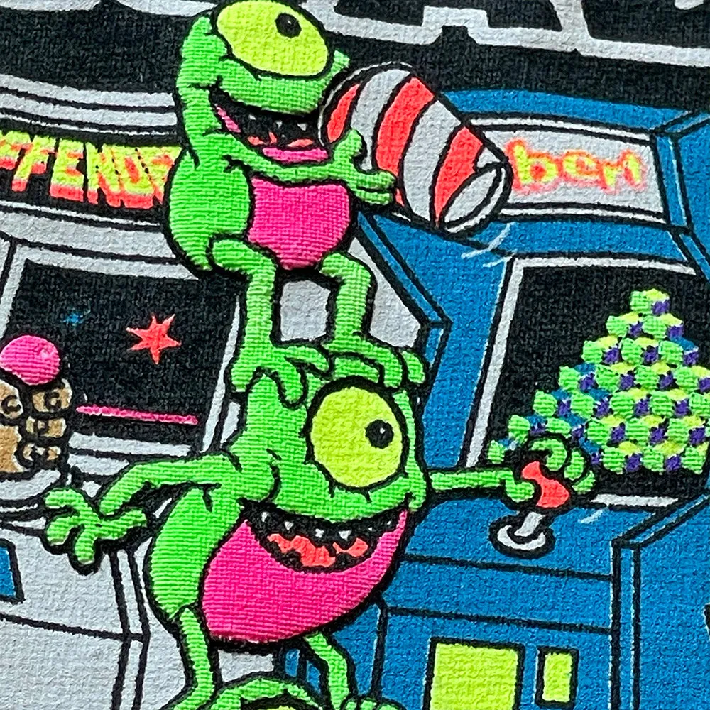 Aloha Arcade Black Tee - Gecko X Nazar 4