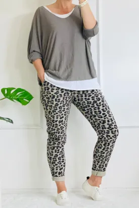 Anna Leopard Magic Joggers | Mocha