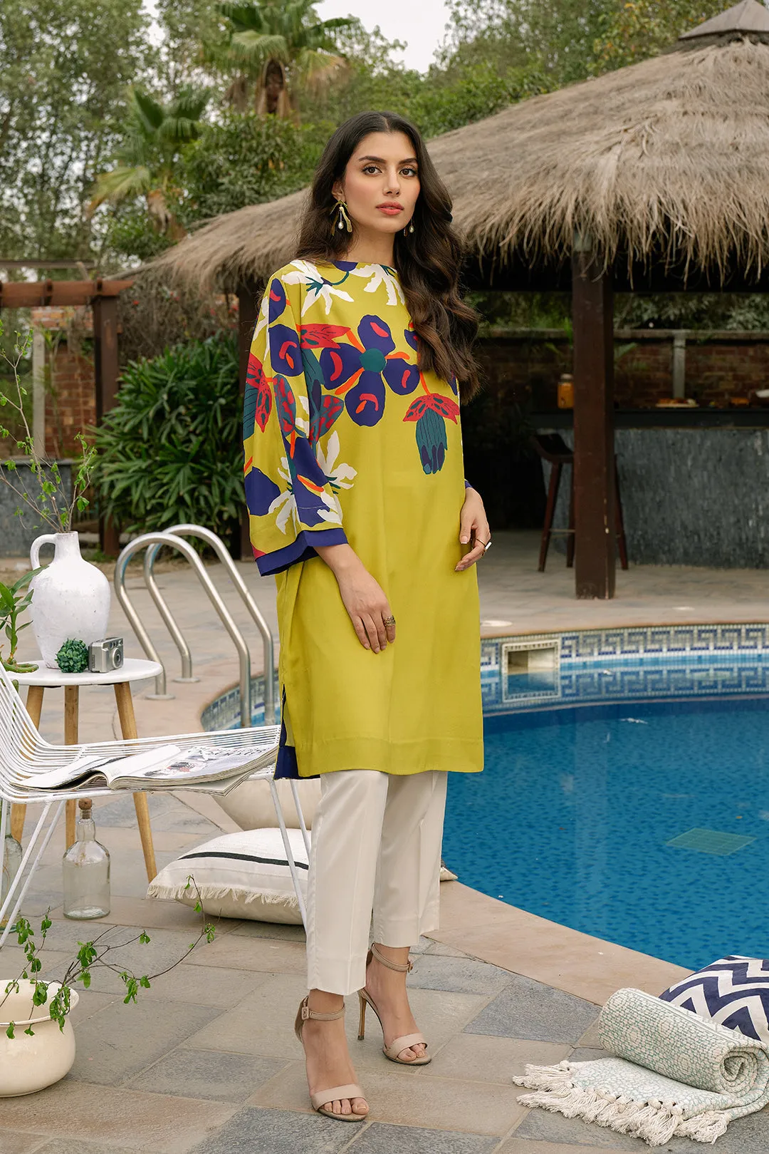 Anora Top