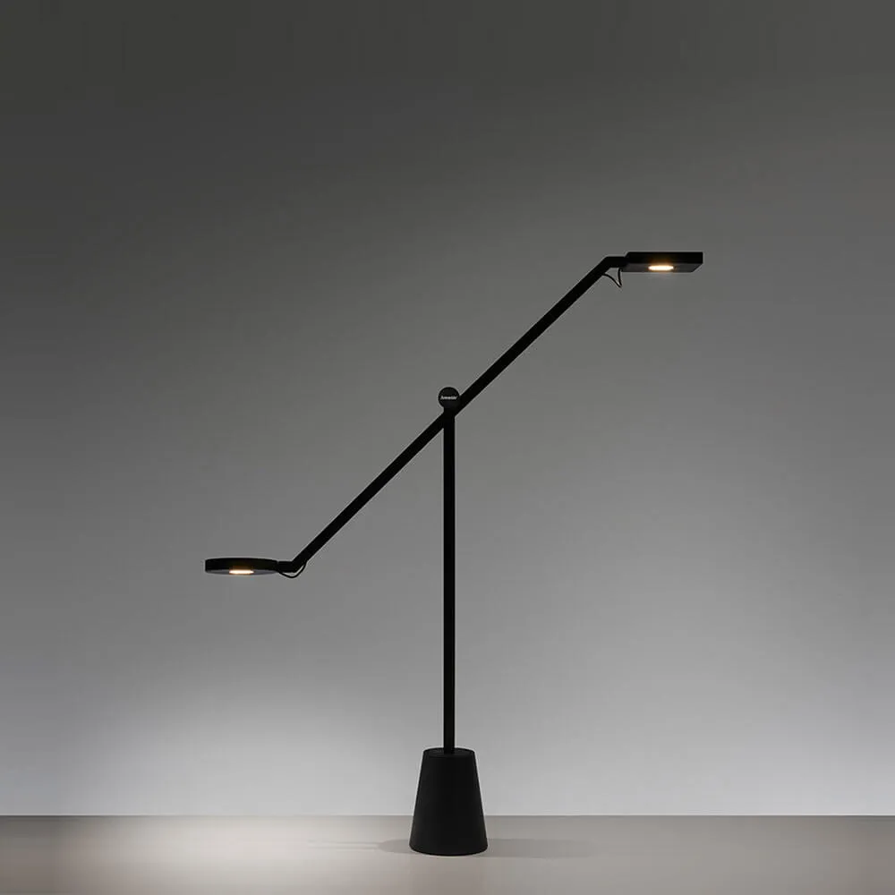 Artemide Equilibrist table lamp LED
