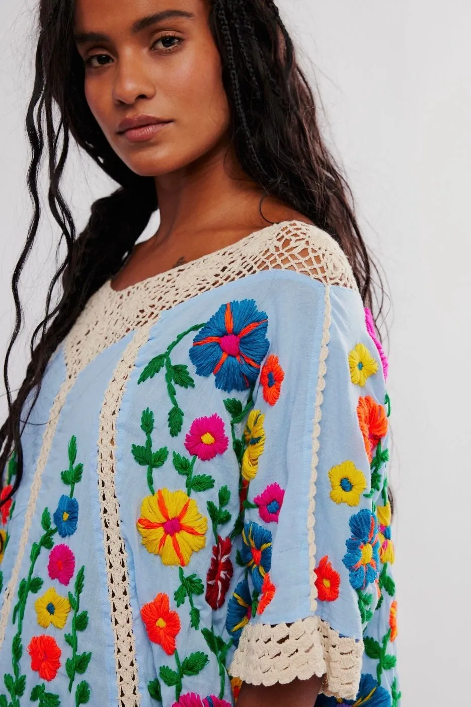 BELLA FLORA EMBROIDERED KAFTAN X FREE PEOPLE