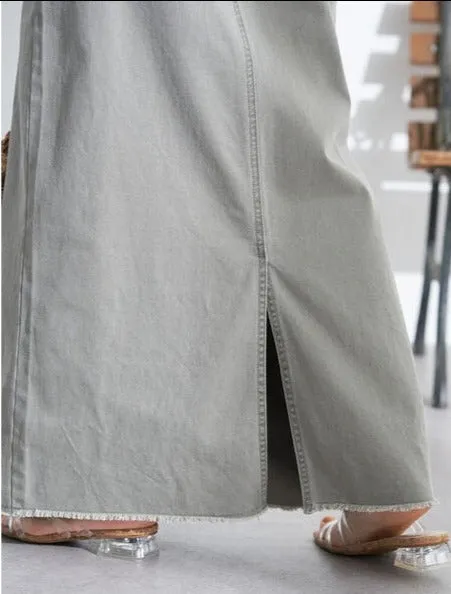 Body Slit Denim Skirt