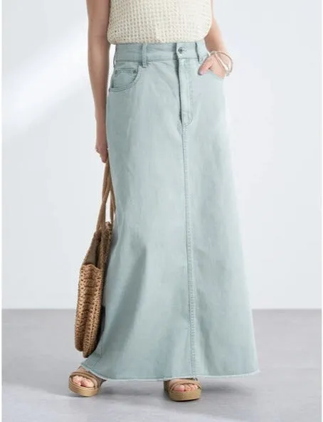 Body Slit Denim Skirt