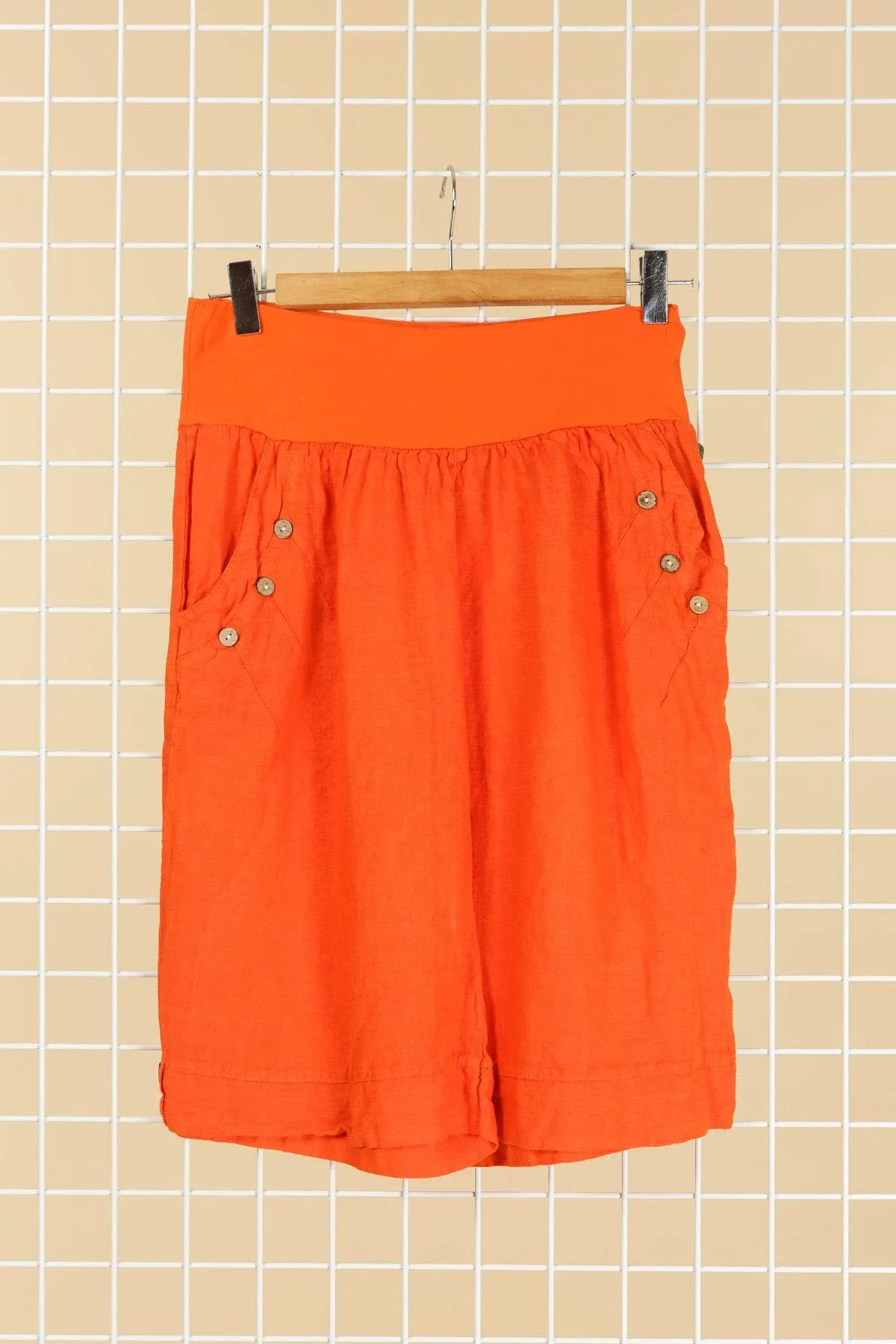 LINEN CAPRI PANTS