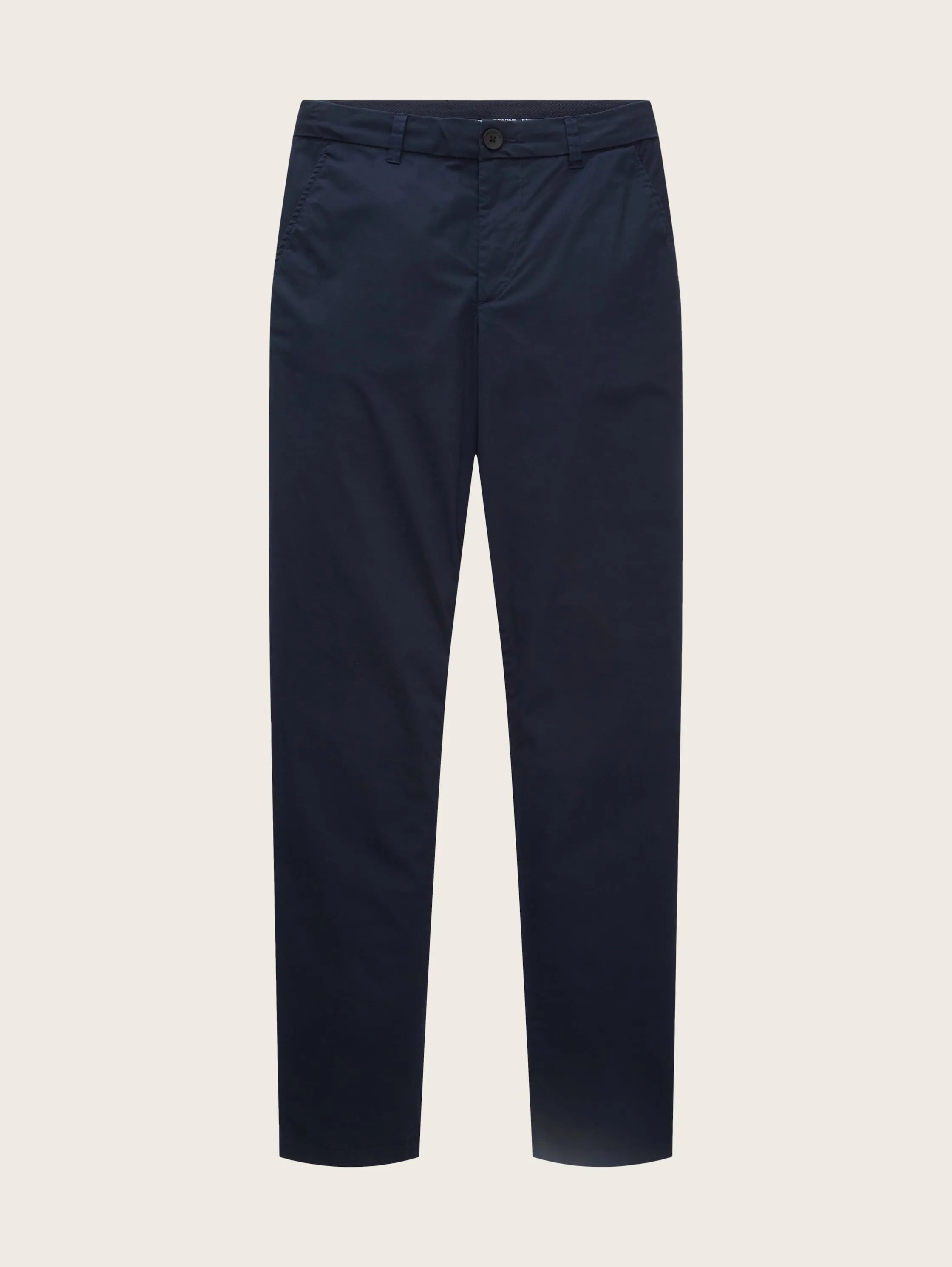 RELAXED TAPERED CHINO