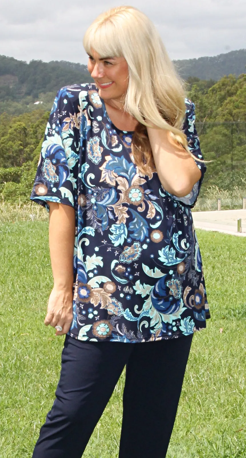 Rikki Round Neck Top Navy Aqua