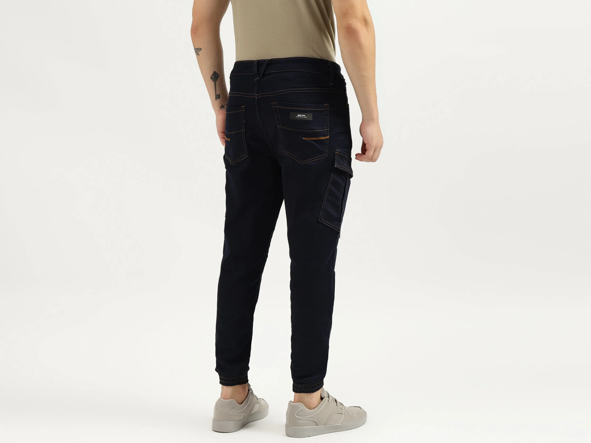 Solid Jogger