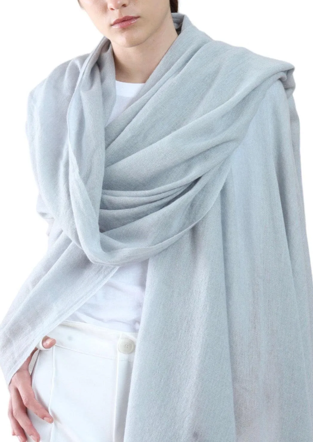 TRAVEL WRAP LIGHT GREY